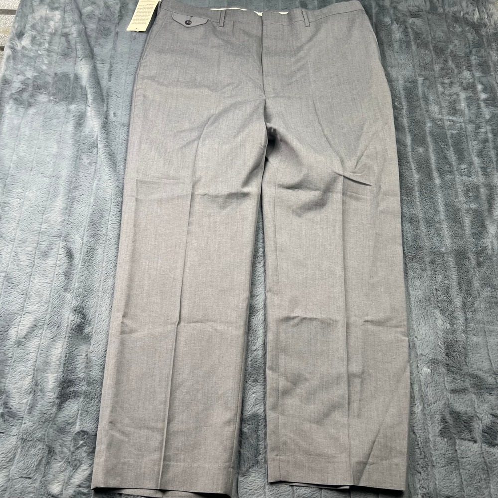 Haggar Stuff Wrinkle-Free Grey Dress Pants Men 42x32 Wool Blend 104880-044-28-02